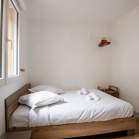 Apartamento Small Functional & Quiet With Courtyard