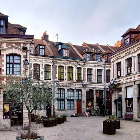 Quiet With Courtyard - Wazemmes Lille