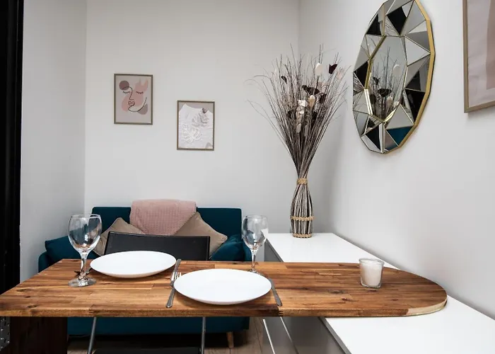 Small Functional & Quiet With Courtyard Апартаменты *